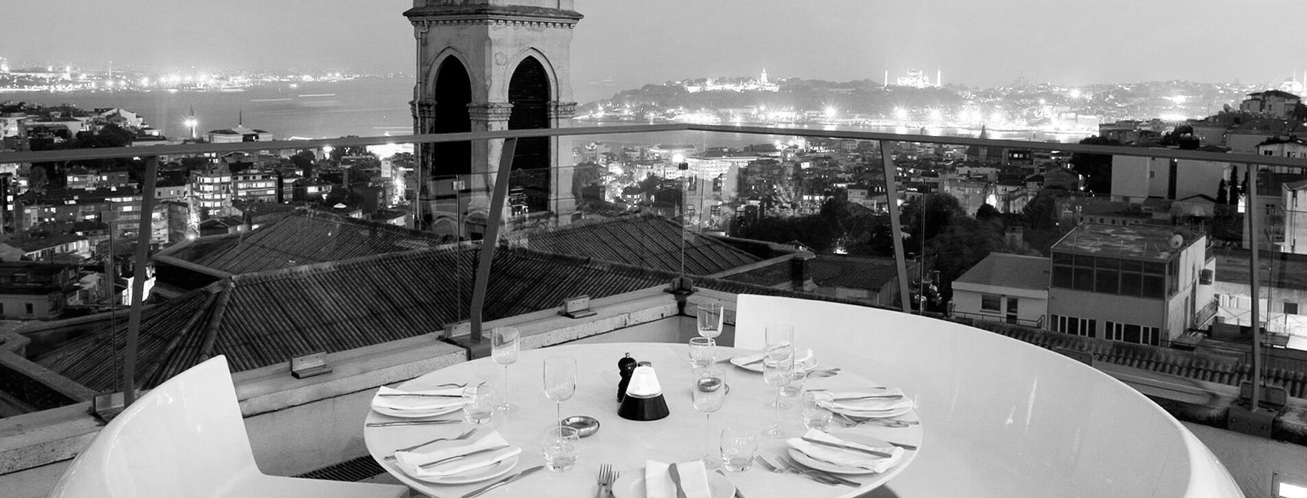 Fotoğraf 1 - 360° Manzaralı Akşam Yemeği